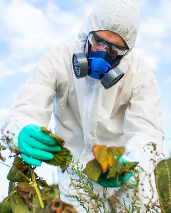  class='img-fluid' src='/u/i/case/03.jpg' /> <a href='/proje/sivrisinek-hasereleri'> </a></div><div class='case-content'><div class='case-content-info'><small>Sivrisinek Haşereleri</small><h4><a href='/proje/sivrisinek-hasereleri'>Sivrisinek Haşere Kontrolü <i class='far fa-arrow-right'></i></a></h4></div></div></div><div class='case-item'><div class='case-img'><img alt=